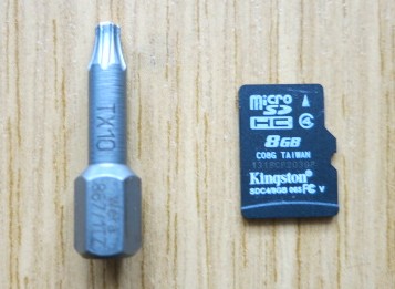 File:Sdcard and torxbit.jpg